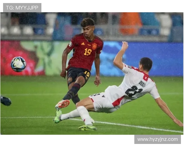 巴萨训练动态托伦斯重返B队亚马尔等六名球员缺席训练情况分析